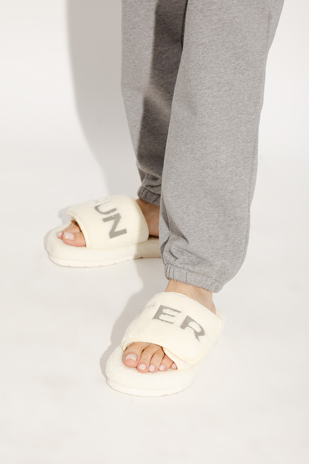 Vans furry clearance slides